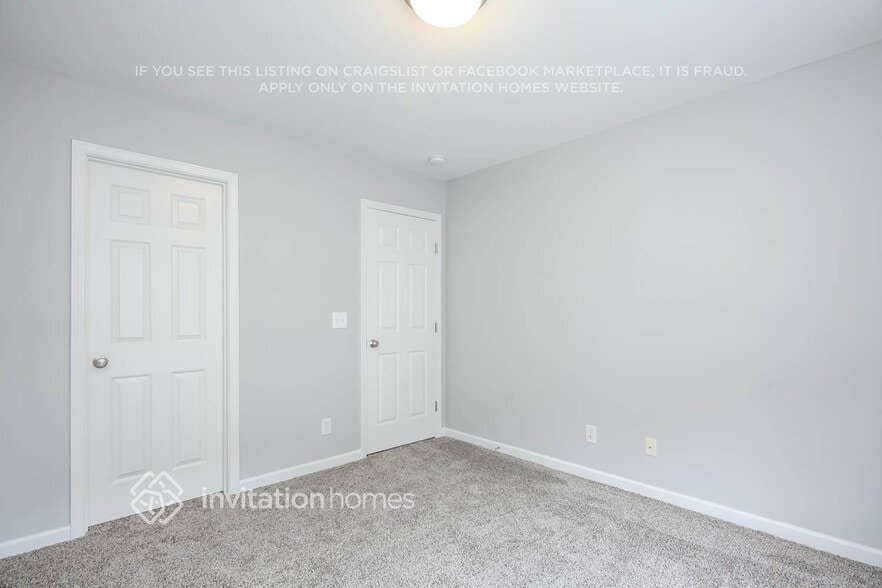 Building Photo - 4200 Youngstown Dr