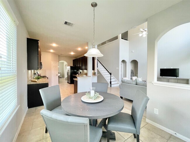 Building Photo - 30743 Gardenia Trace Dr