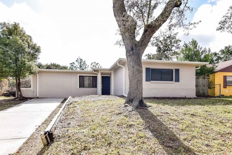 Primary Photo - 4113 E Okara Rd