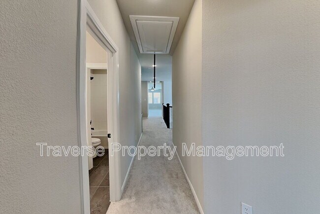 Building Photo - 2013 Tolleson Dr