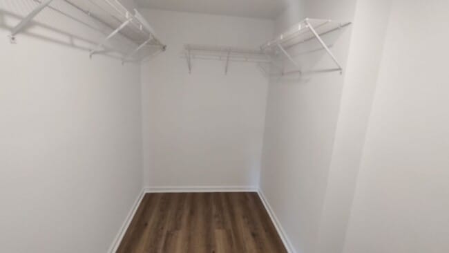 Building Photo - 813 S Dogwood Ln