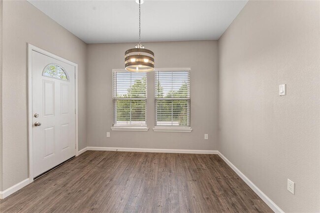 Building Photo - 5307 Groveton St