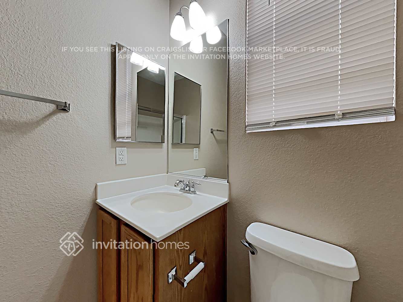 Building Photo - 6948 Water Pipit St