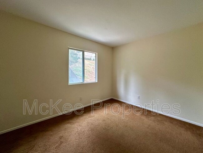 Building Photo - 1168 Bow Willow Trail Way