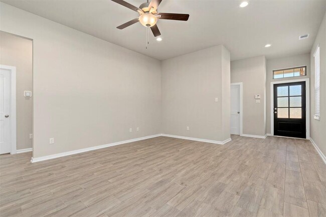 Building Photo - 119 Lukewood Cir