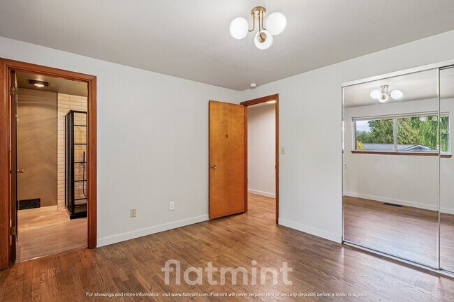 Building Photo - 32133 9th Ave S