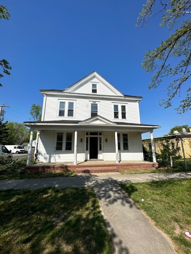 Building Photo - 513 Atlantic Ave
