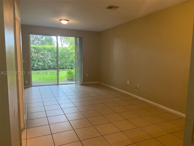 Building Photo - 8237 SW 25th Ct