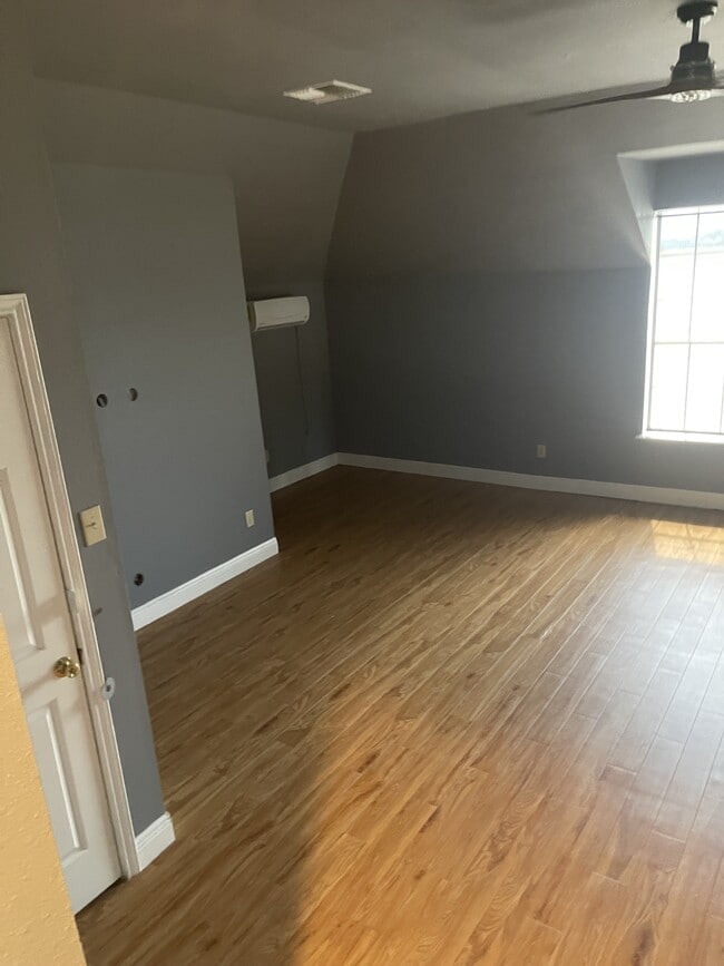 Building Photo - 25118 Flaming Arrow