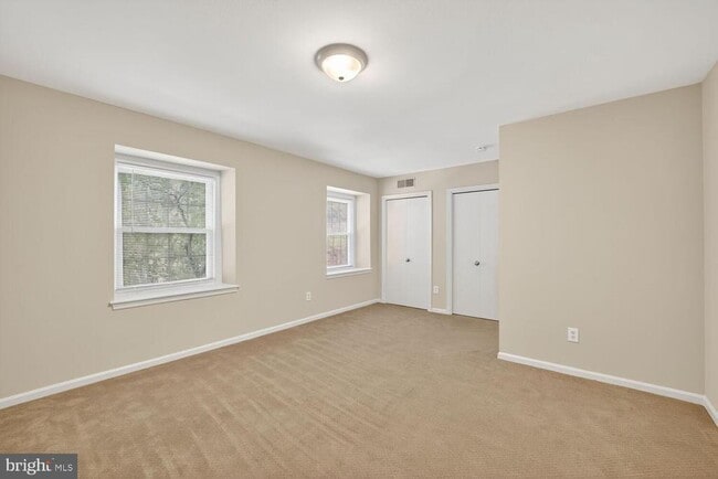 Building Photo - 4843 Sangamore Rd