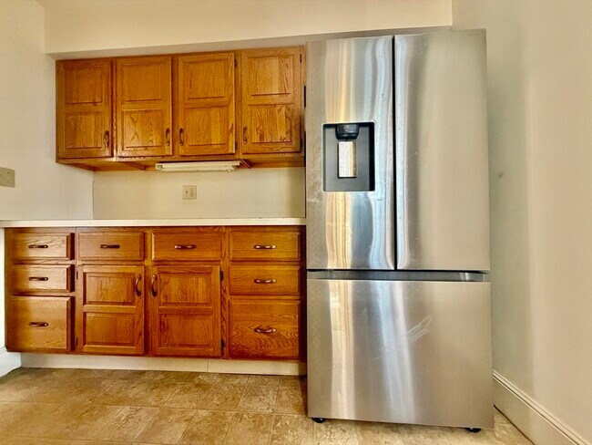 Building Photo - 44 Gray St