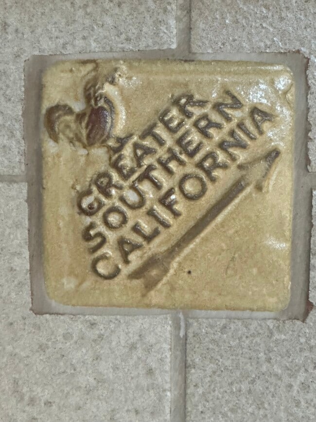 Building Photo - 1719 Loma Vista St