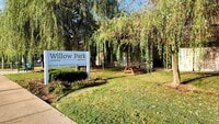 Building Photo - Willow Park Apartments