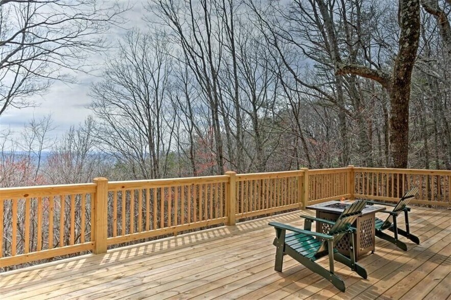 Building Photo - 185 Alpine Dr