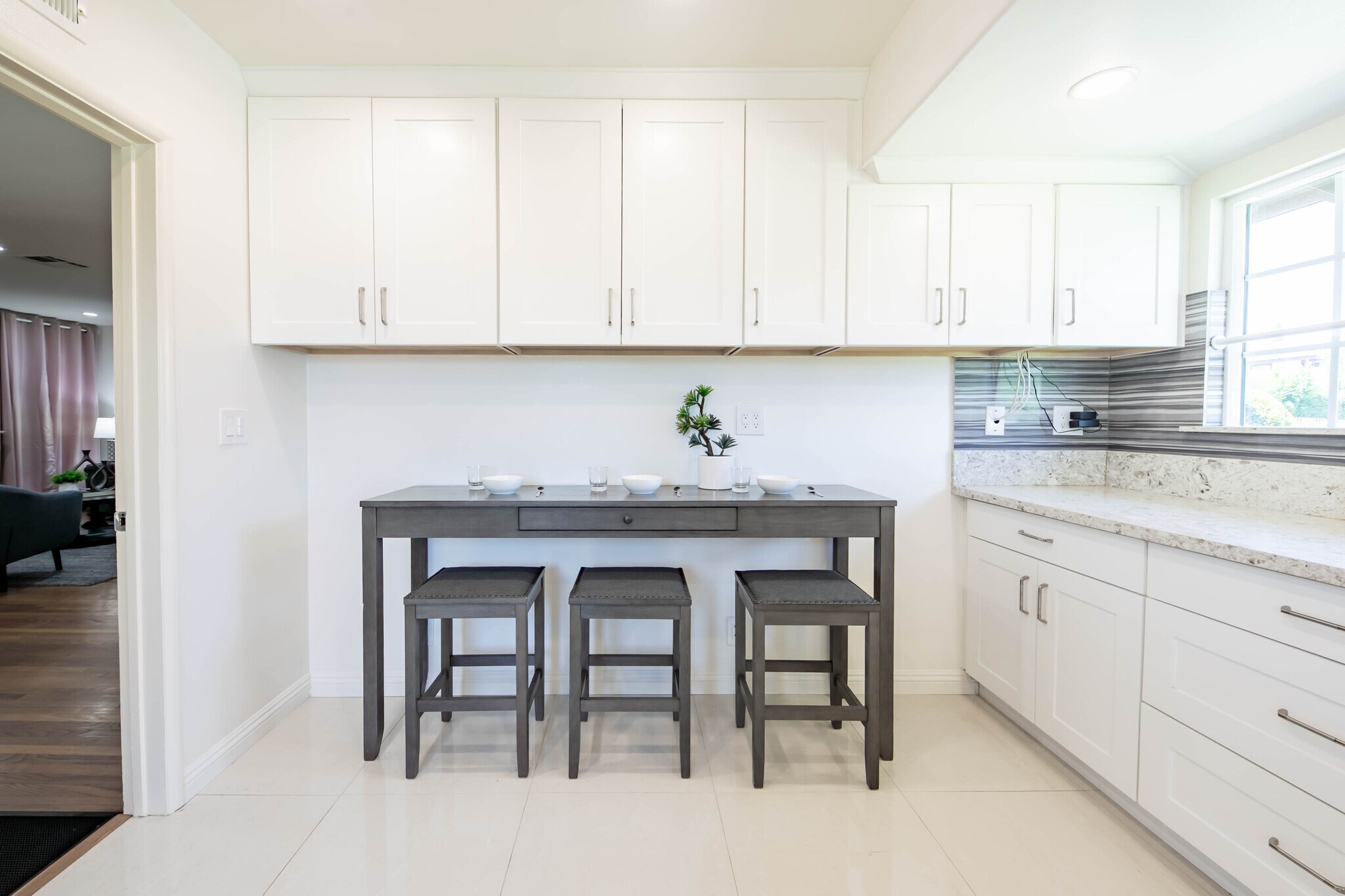 Building Photo - 9088 Emperor Ave