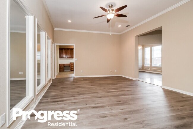 Building Photo - 2725 Running Duke Dr