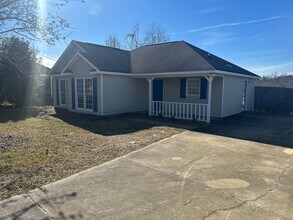 Building Photo - Coming Soon!! Nice home in Lee County!