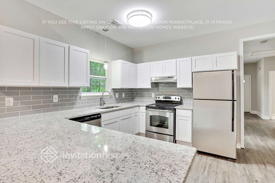 Building Photo - 3986 Bakers Ferry Rd SW