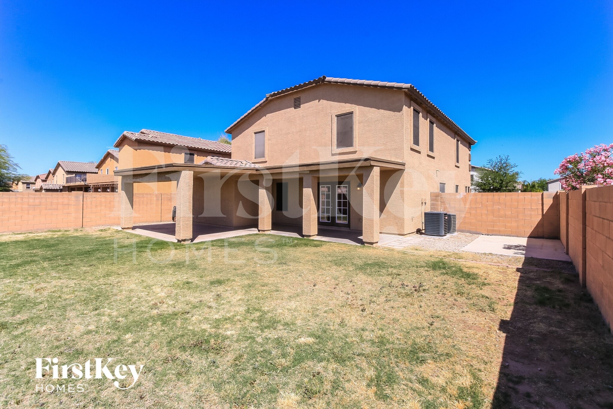 Building Photo - 4285 E Whitehall Dr