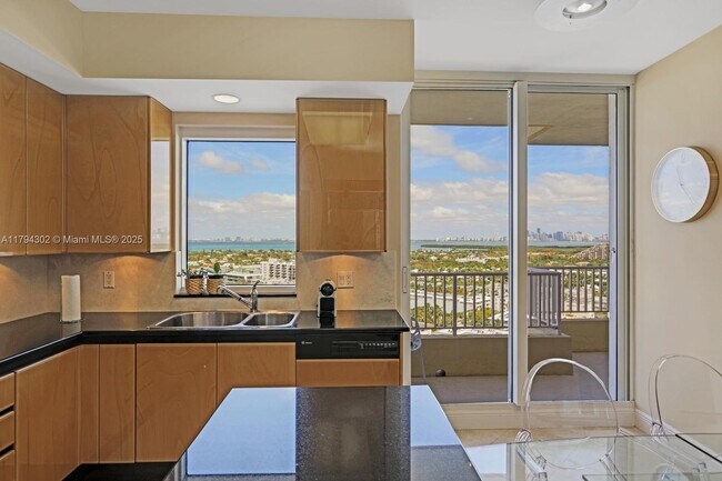 Building Photo - 781 Crandon Blvd