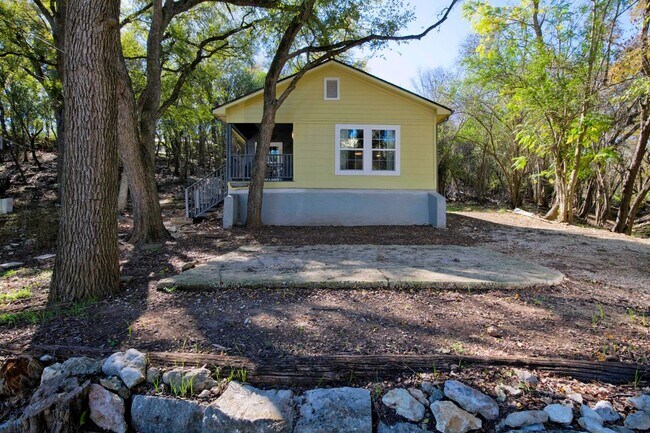 Building Photo - 835 Old Ranch Rd 12