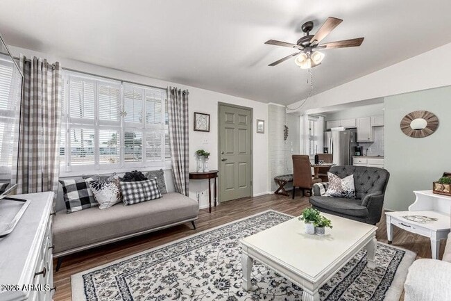 Building Photo - 10362 W Oakmont Dr