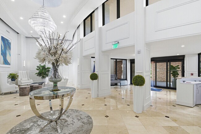 Building Photo - 4740 S Ocean Blvd