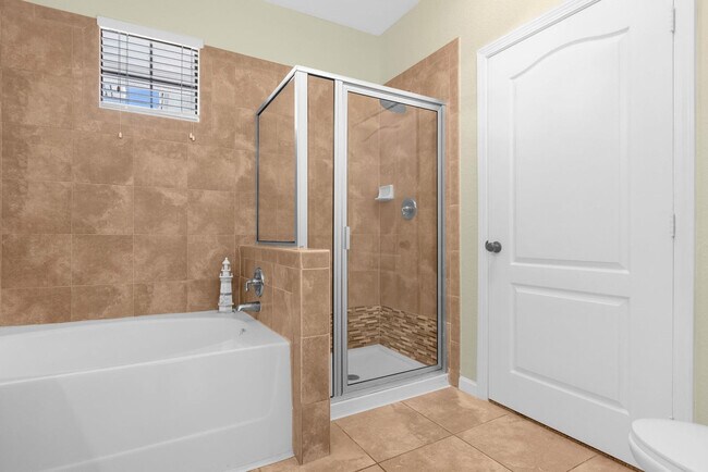 Building Photo - 510 Calabria Ave