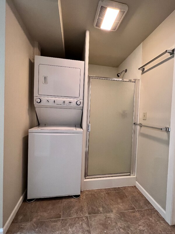 Building Photo - 10522 Lake City Way NE