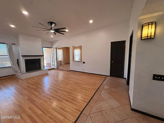 Building Photo - 7148 Villa Hermosa Dr