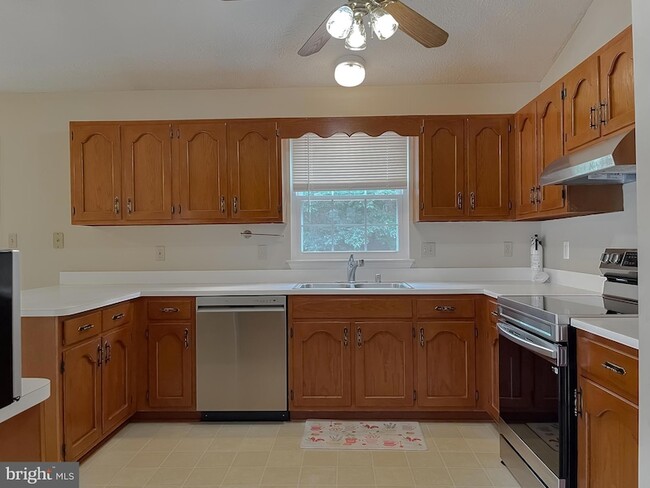 Building Photo - 109 Morris Dr