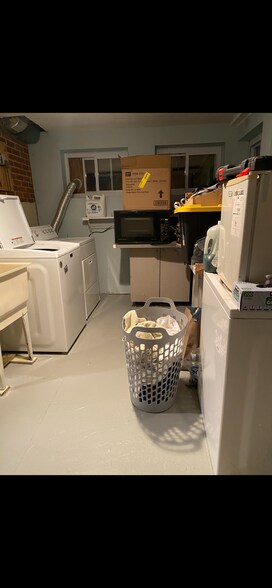 Building Photo - 3107 S Fox St