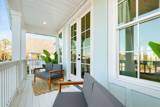 Building Photo - 19901 Charlie Claude Dr