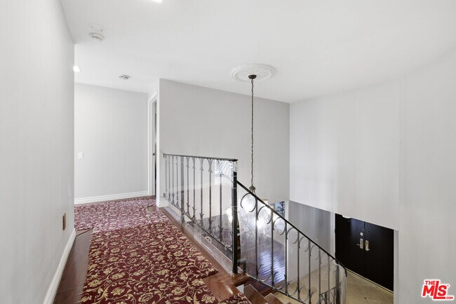 Building Photo - 5507 Bluebell Ave