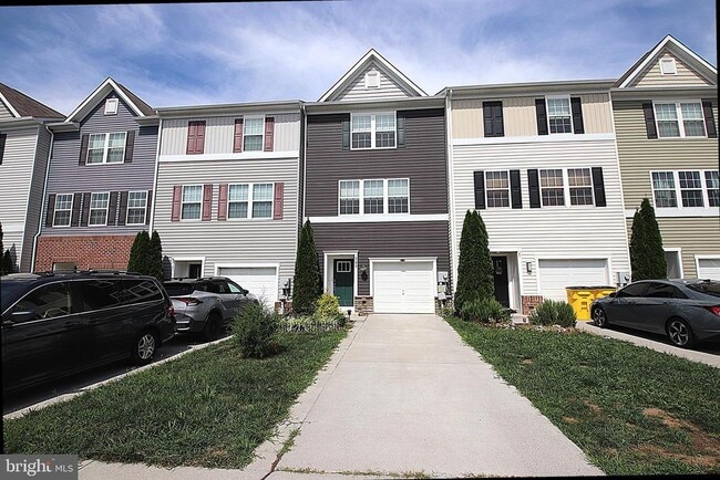 Building Photo - 185 Magellan Dr