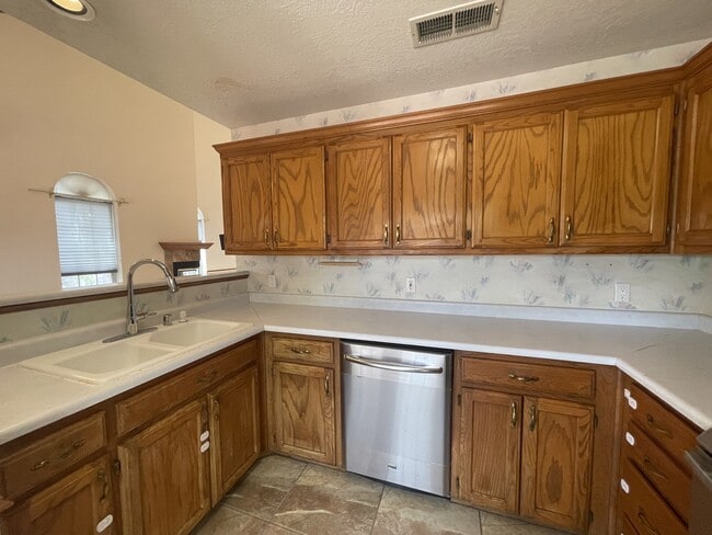 Building Photo - 6308 Montano Pointe Rd NW