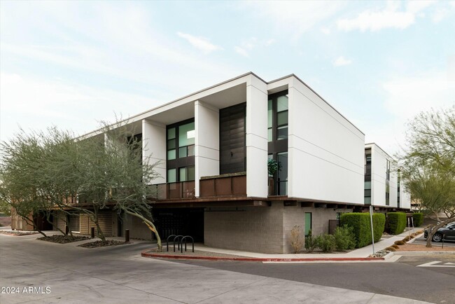 Building Photo - 1717 N 1st Ave