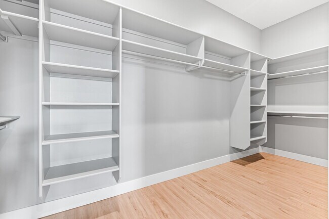 Building Photo - 12505 W Goldcrest St