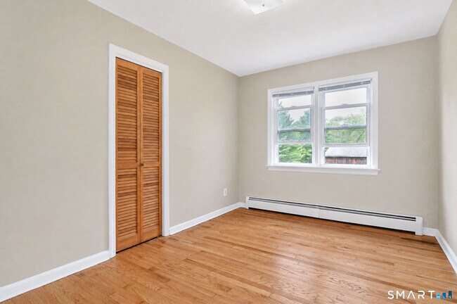 Building Photo - 145 Hattertown Rd