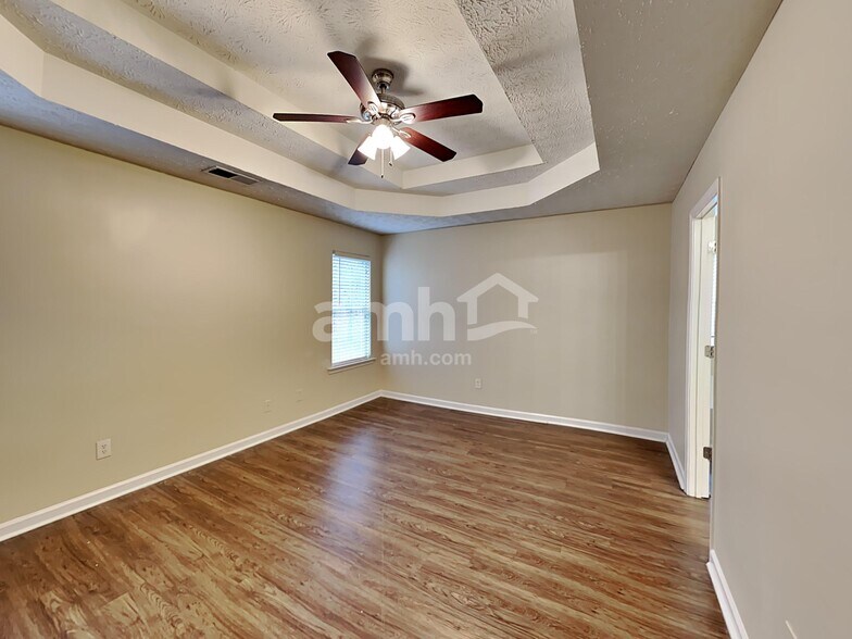 Building Photo - 201 Toulouse St