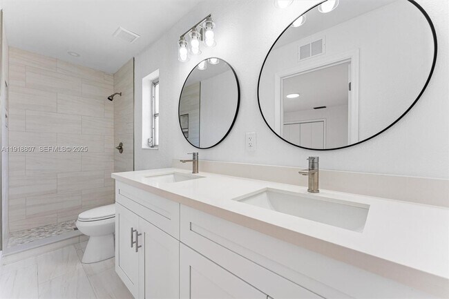 Building Photo - 9720 NW 24th Pl