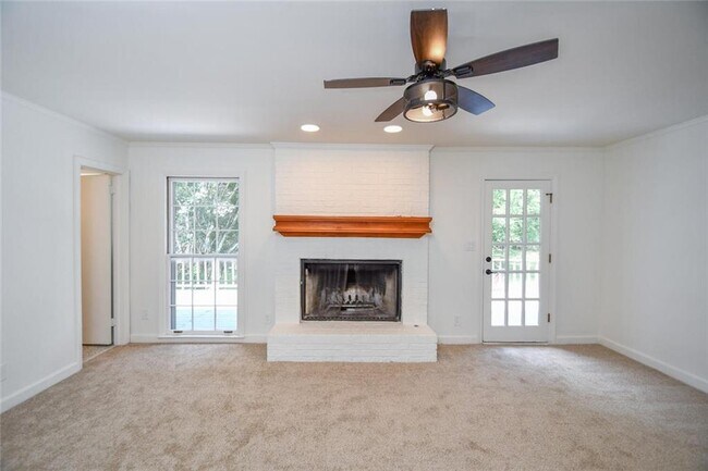 Building Photo - 17040 Birmingham Rd