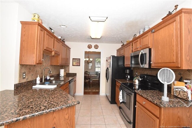 Building Photo - 38 Havistock Ct