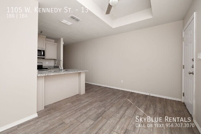 Building Photo - 1105 W Kennedy St