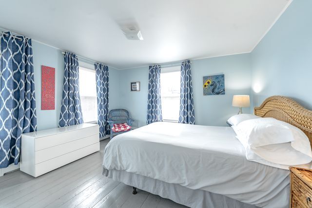 Building Photo - 396 Preble St