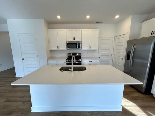 Building Photo - Beautiful Newly Built 4 Bed, 2.5 Bath Home - Loudoun Place Neighborhood