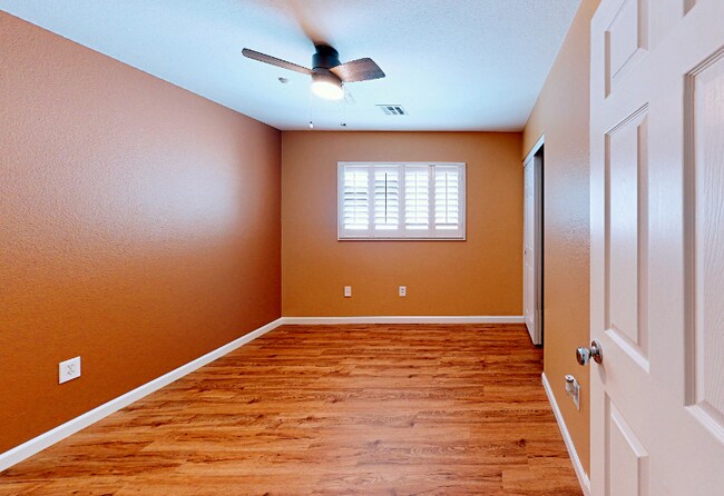Building Photo - 7337 Camden Pine Ave