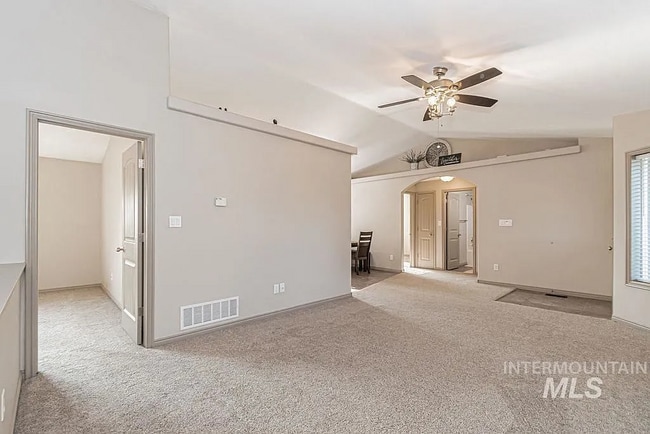 Building Photo - 2221 Frontier Dr