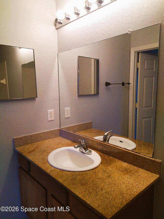 Building Photo - 3551 D'Avinci Way