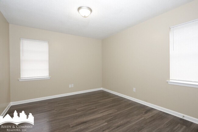 Building Photo - 4092 Maumee St